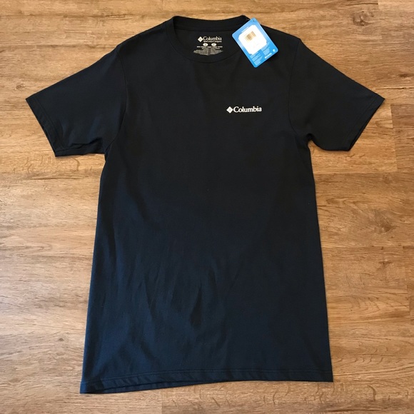 Sold- Columbia Graphic Tee Bear - Picture 5 of 8